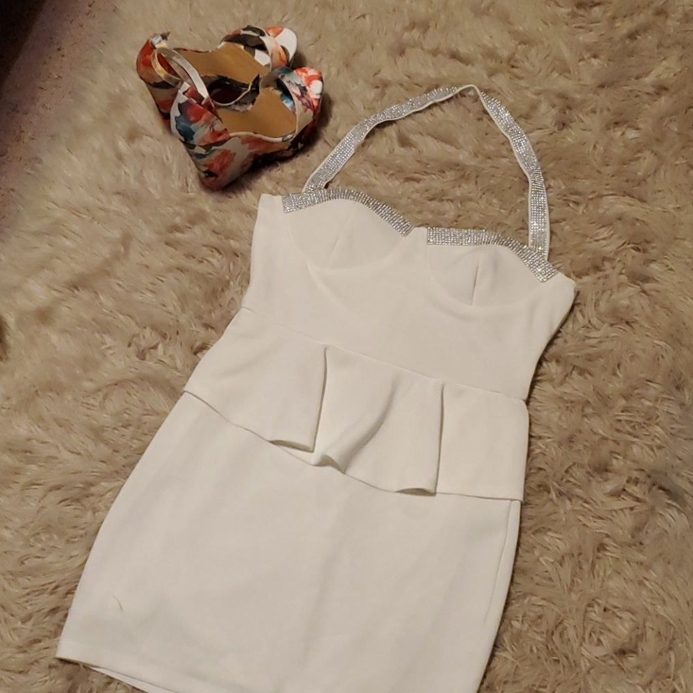 Brand New Dress - Picture 2 of 4